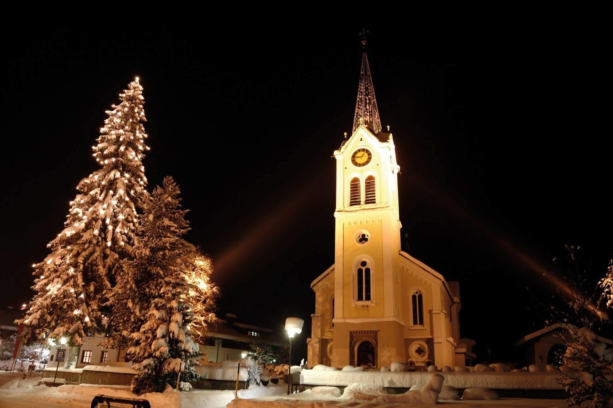 Alpen Select Lodge Kleinwalsertal Рицлерн Екстер'єр фото